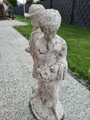 Steinfigur Liebespaar für Garten oder Terrasse  Bild 5