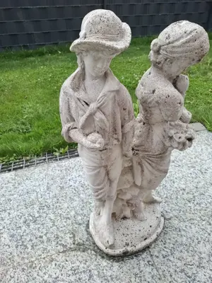Steinfigur Liebespaar für Garten oder Terrasse  Bild 4
