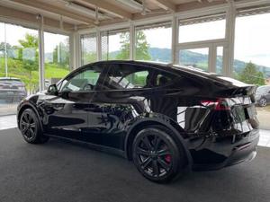 Tesla Model Y 2023 Bild 2