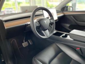 Tesla Model Y 2023 Bild 12