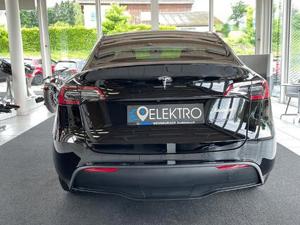 Tesla Model Y 2023 Bild 8