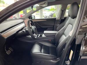 Tesla Model Y 2023 Bild 6