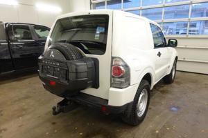 Mitsubishi Pajero Bild 11