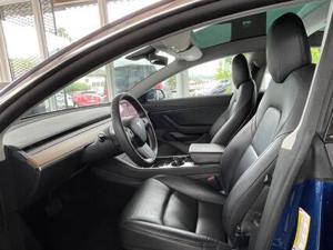 Tesla Model 3 2018 Bild 8