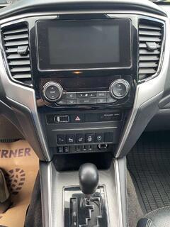 Mitsubishi L200 Bild 12