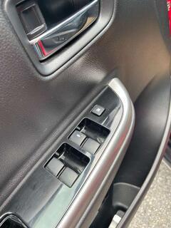 Mitsubishi L200 Bild 15