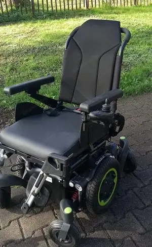 Elektro Rollstuhl