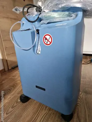  Philips Respironics Everflo Sauerstoffkonzentrator - Maschine für Atemsauerstoff Bild 2