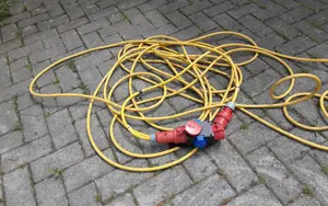 Verlängerungskabel Starkstrom 25 m mit 3 Adapter inkl. Verlängerungskabel Normalstrom 10 m Bild 3