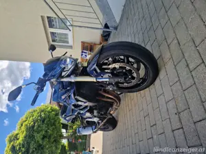 Suzuki GSR 750 Bild 2
