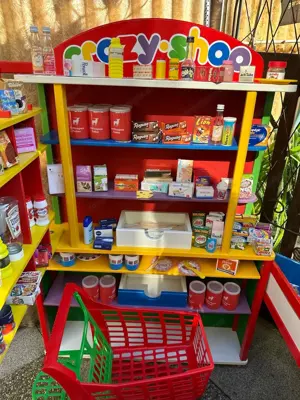 Großer Kinder Kaufladen mit viel Zubehör Bild 5