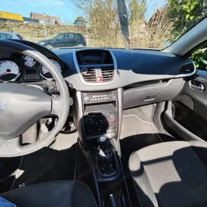 Peugeot 207cc zu verkaufe.  Bild 3