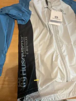 NEU Husqvarna E Bicycles Windjacke Damen Größe xs