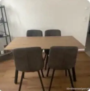 Esstisch mit Stühle