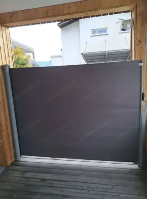 seitlich ausziehbare Markise
