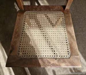 Stuhl mit Rattan Bild 2