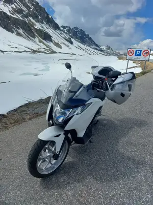 Honda Integra 700 ccm   54 Ps   Bj. 2012 Bild 3