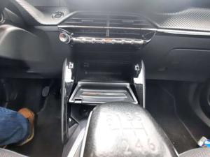 Peugeot 2008 Bild 6