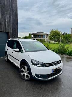 VW CrossTouran