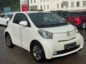 Toyota iQ