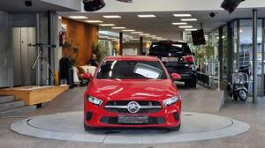 Mercedes-Benz A 180 Bild 2