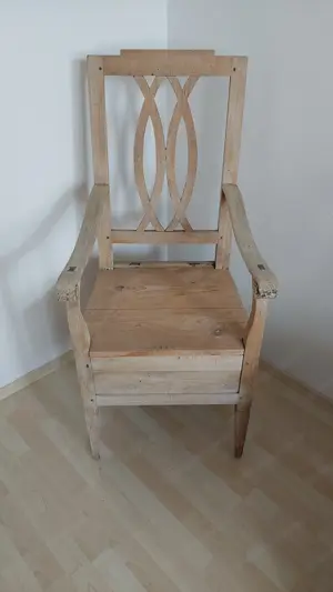 Dekostuhl alt