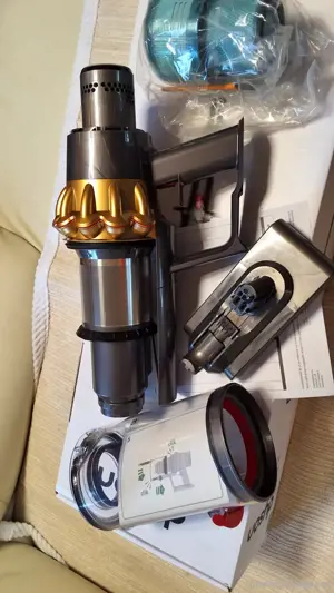 Dyson v15 Absolute Detect Stabstaubsauger  Bild 3