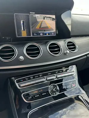 Mercedes E220 Automatik Bild 5