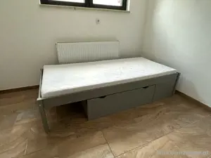 3 Betten inkl. Matratze   neuwertiger Zustand   200   VB pro Bett