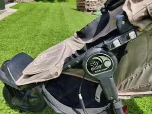 city elite by baby jogger Kinderwagen Bild 2