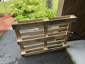 Holzpalette zu verschenken  Bild 2