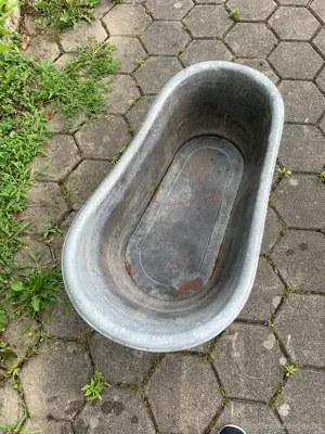 sehr schöne, alte Zinkwanne