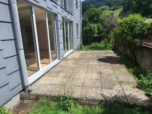 3,5 Zimmer Wohnung 65 m2 in Zwischenwasser mit Garten Bild 2
