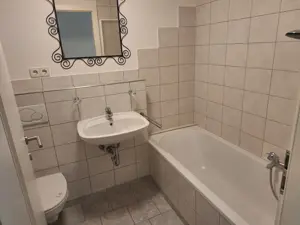 3,5 Zimmer Wohnung 65 m2 in Zwischenwasser mit Garten Bild 13