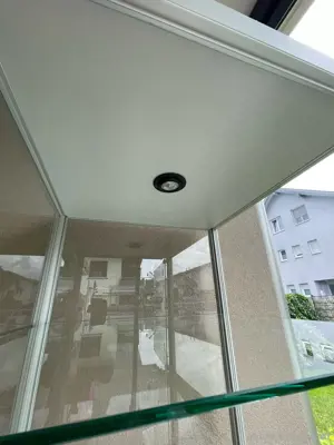 Glasvitrine Bild 4