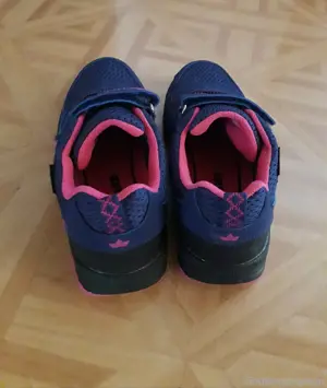 Outdoorschuhe 33