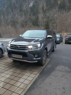 Toyota hilux aktive automatik