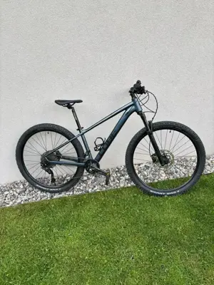 Cube Attention mtb zu verkaufen.
