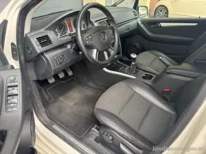 Mercedes B170 Bild 7