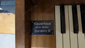 Klavier zu verkaufen  Bild 2