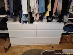 Kleiderschrank  Bild 6