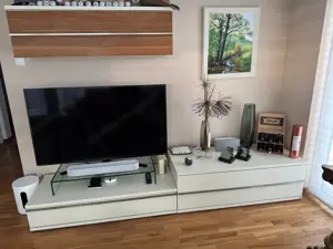 Musterring ATERNO Wohnzimmer Einrichtung weiss nussbaum mit Chrome Griffen