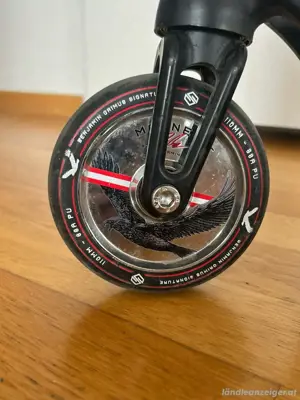 Marken Scooter Root & Striker Bild 5