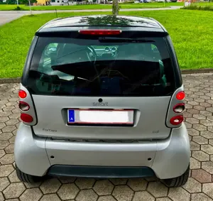 Smart fortwo Dieselfahrzeug Kleinwagen Stadtwagen  Bild 2