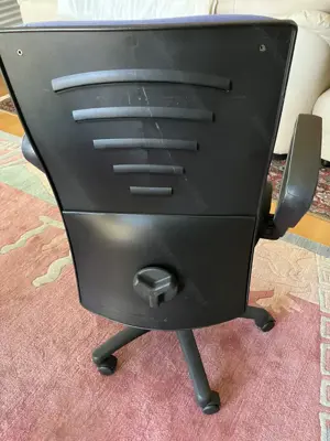 Bürostuhl mit Armlehnen schwarz blau für Teppichboden Bild 4