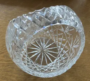Körbchen aus Kristallglas Vintage Bild 3