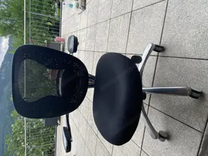 Stuhl (Bürostuhl)