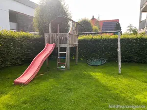 Spielturm zu verkaufen - gut erhalten