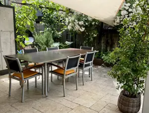 Gartentisch samt Stühlen