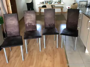 4 Stühle zu vergeben